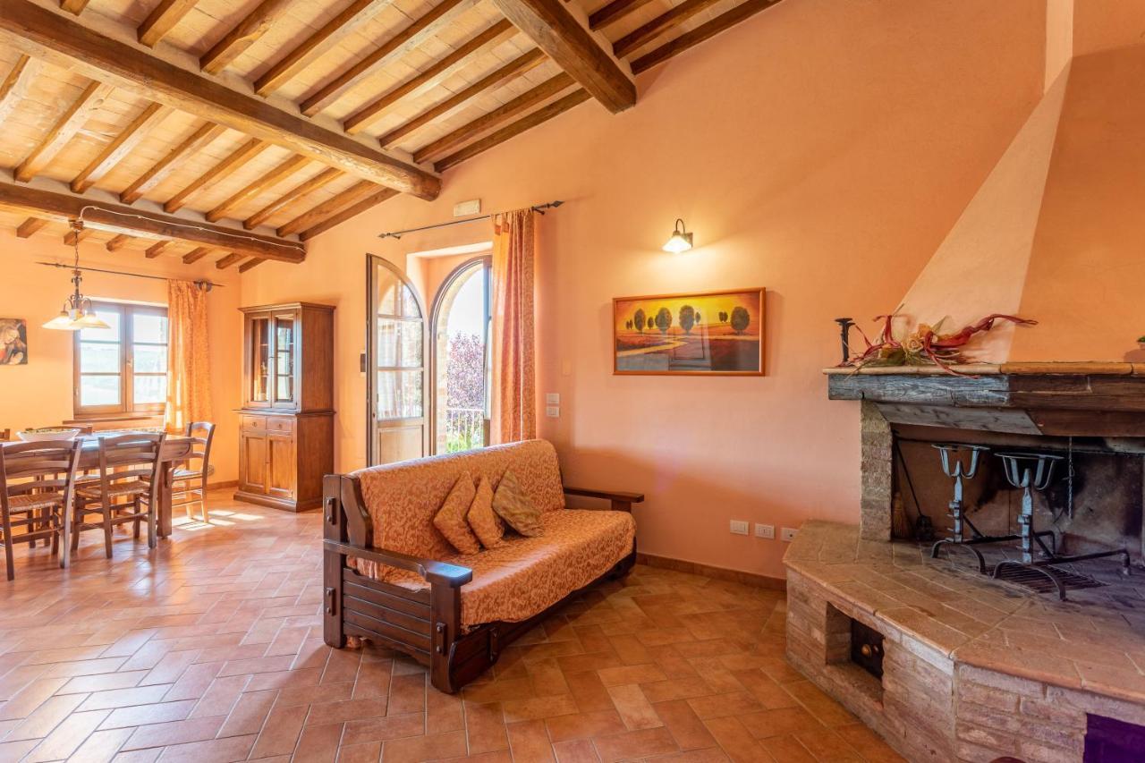 Agriturismo S. Eurosia モンタルチーノ エクステリア 写真