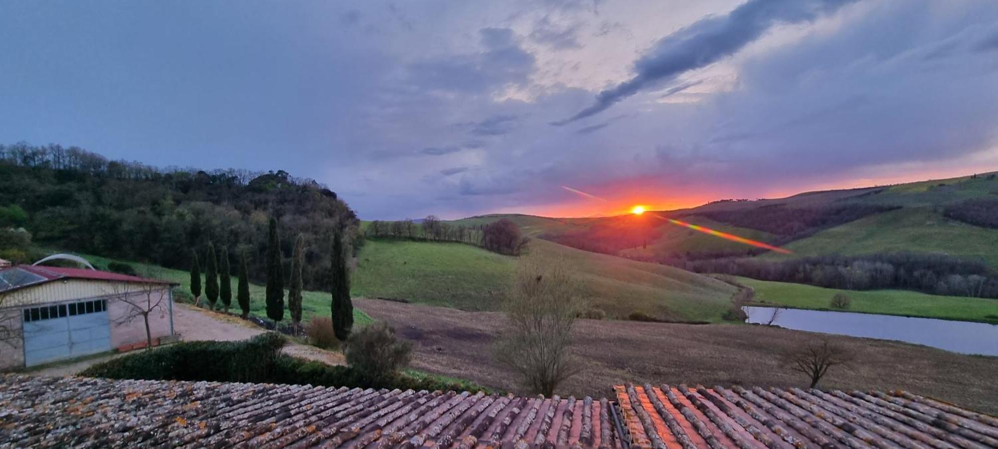 Agriturismo S. Eurosia モンタルチーノ 部屋 写真
